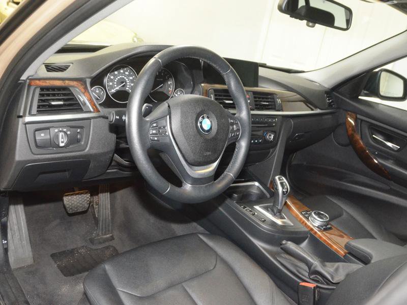 Used 2014 BMW 328i xDrive Wagon image 16