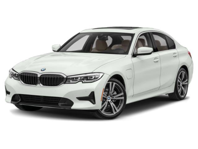 Used 2021 BMW 330e w/ M Sport Package RWD image 4