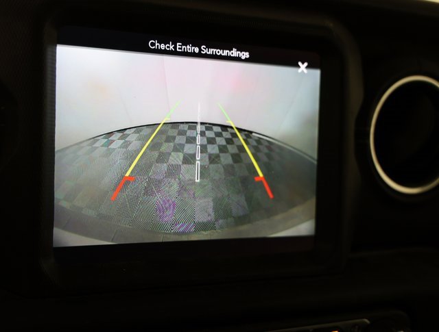 Used 2018 Jeep Wrangler Unlimited Sahara image 10