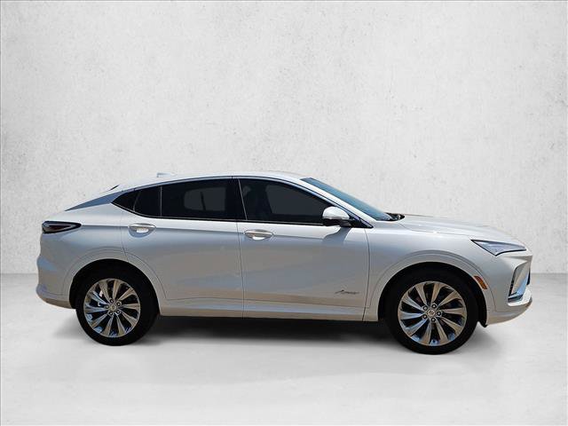 Certified 2024 Buick Envista Avenir FWD image 4