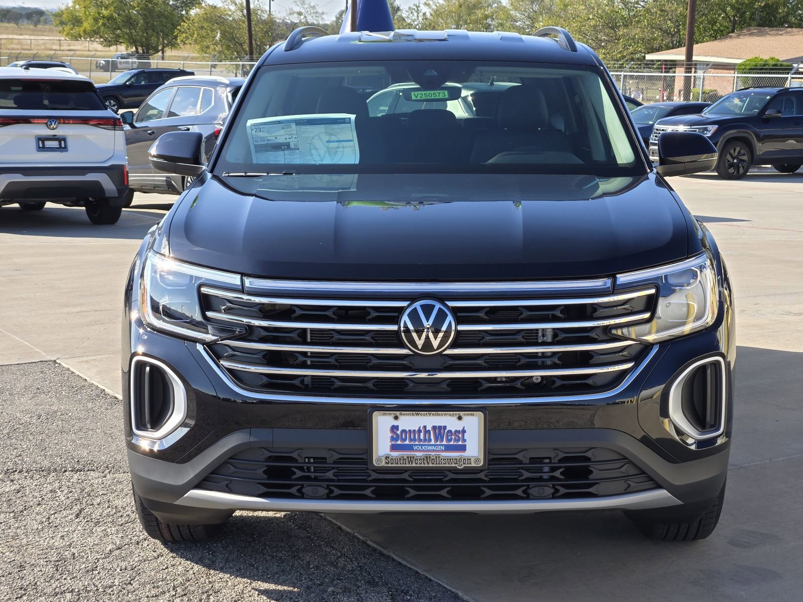 New 2026 Volkswagen Atlas SE image 6