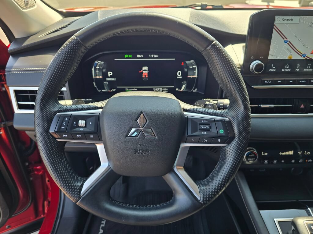 Used 2023 Mitsubishi Outlander 4WD Plug-In Hybrid image 18
