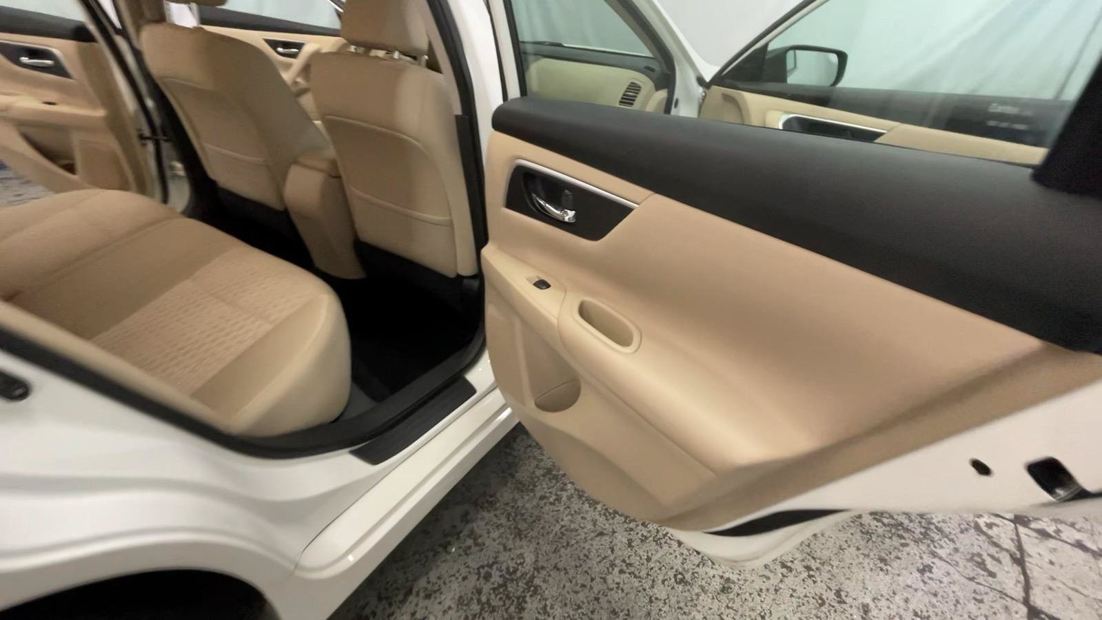Used 2017 Nissan Altima 2.5 SV FWD image 24