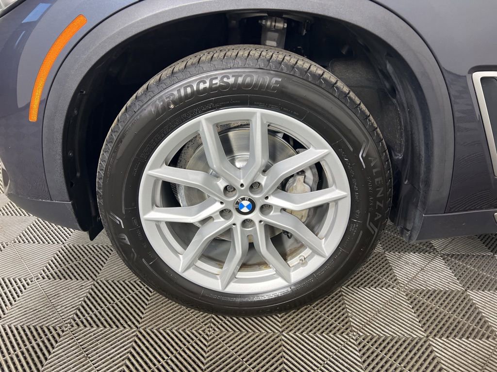 Used 2022 BMW X5 xDrive40i AWD/4WD image 11