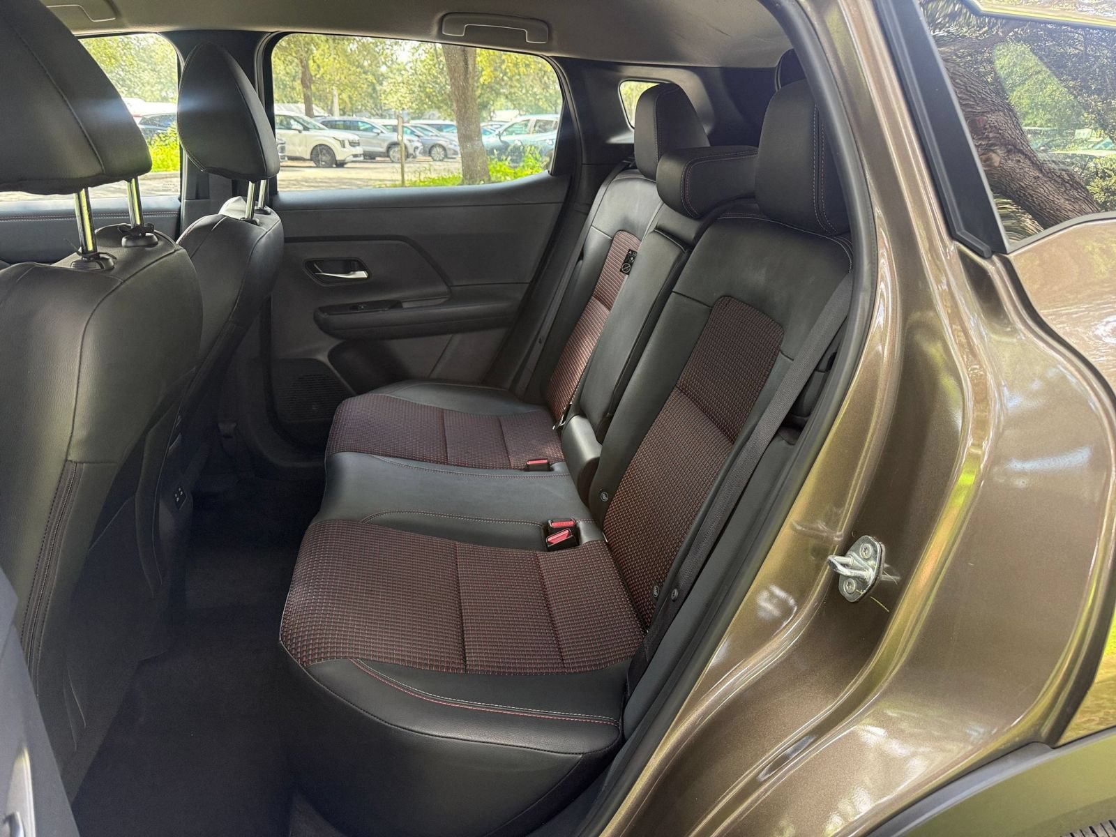 Used 2026 Nissan Kicks SR FWD image 35