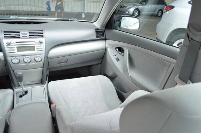 Used 2011 Toyota Camry LE w/ LE Extra-Value Pkg FWD image 42