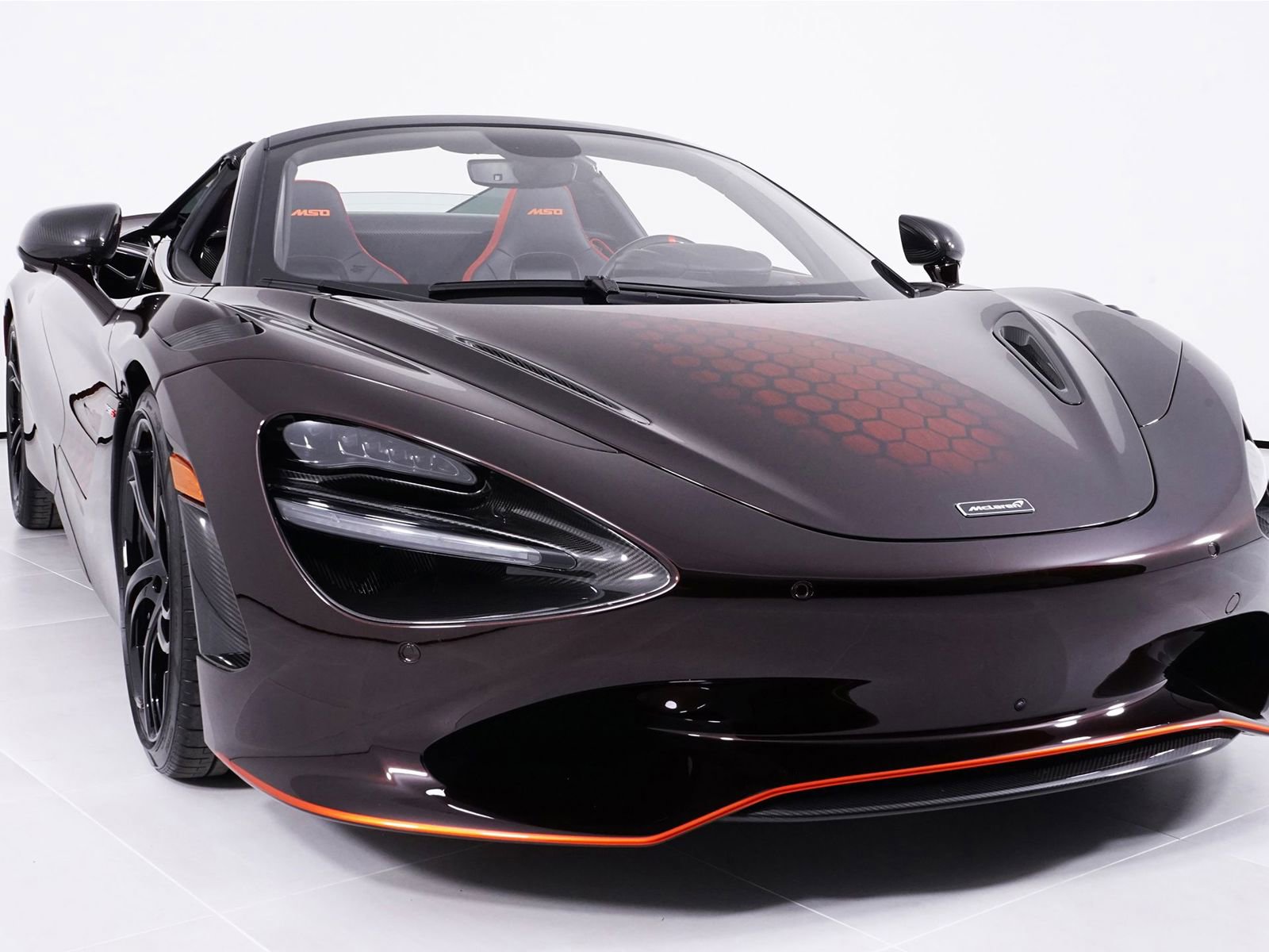 Used 2024 McLaren 750S Spider image 18