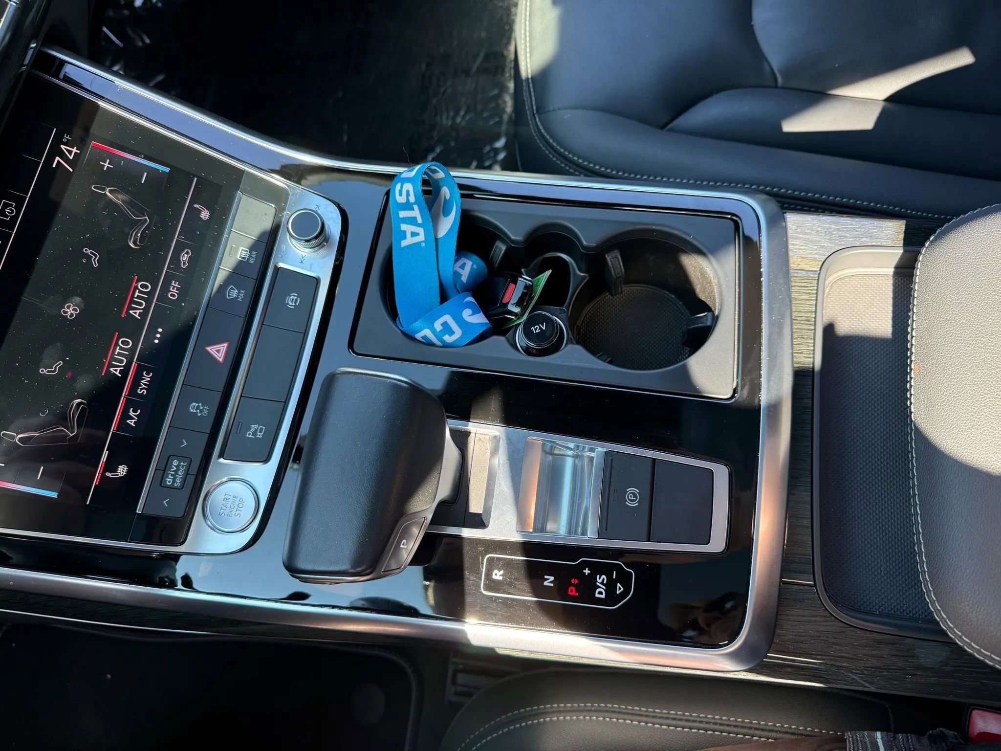 Used 2019 Audi Q8 Premium w/ Convenience Package image 25