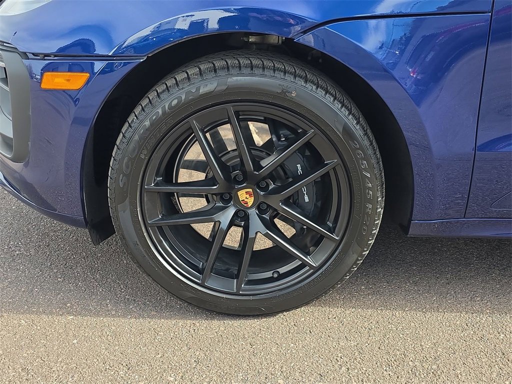 Used 2024 Porsche Macan GTS image 25