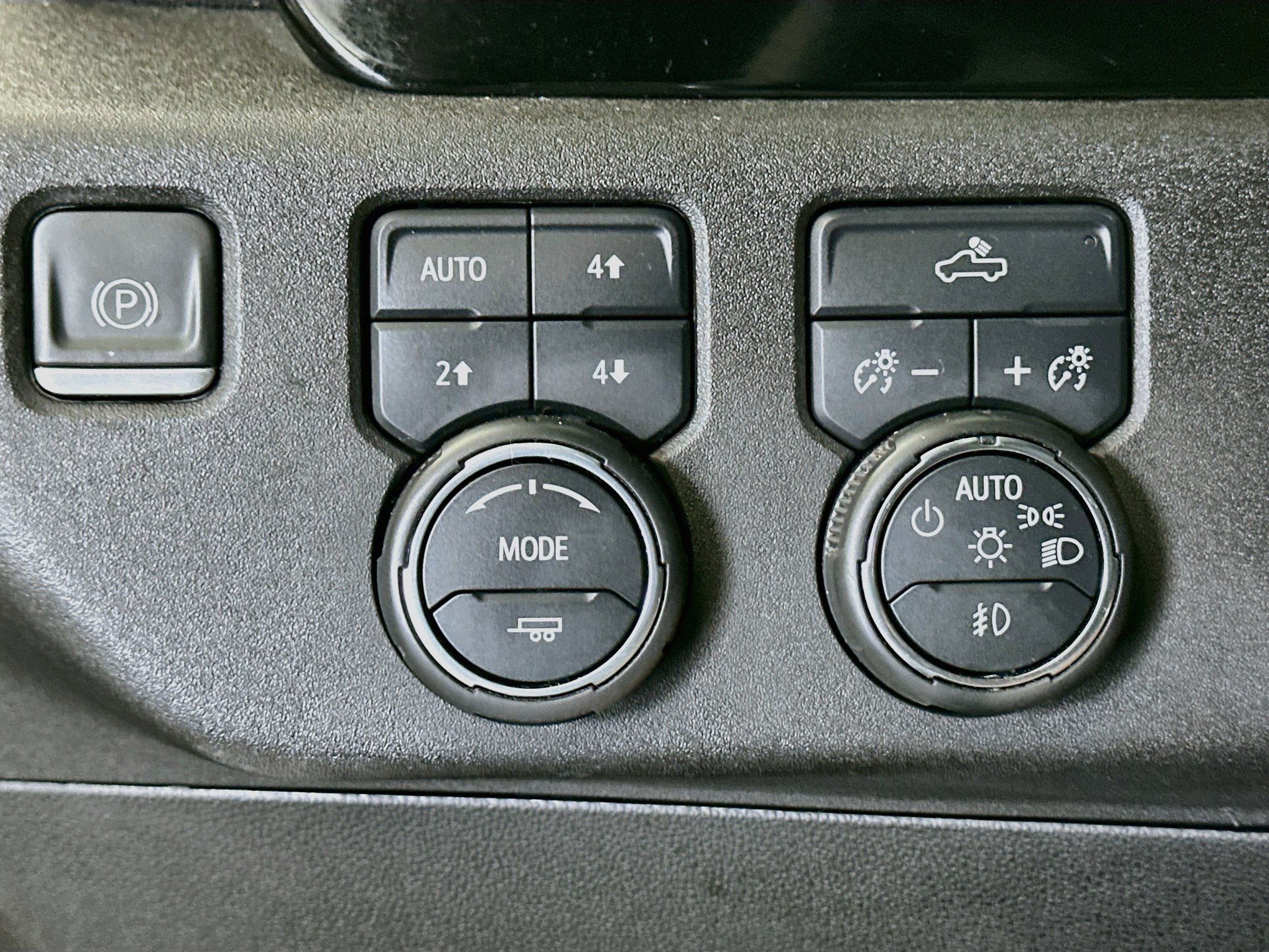 Used 2023 Chevrolet Silverado 1500 RST AWD/4WD image 16