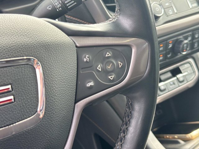 Used 2023 GMC Acadia AT4 w/ Preferred Package AWD/4WD image 32