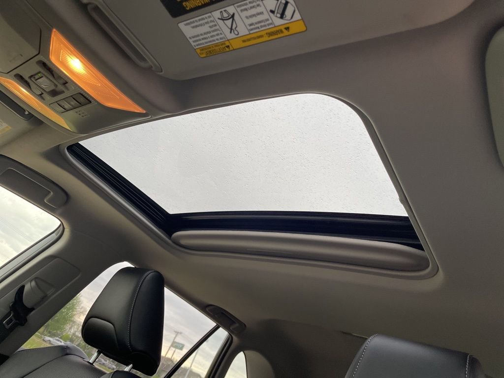 Used 2020 Toyota RAV4 Limited w/ Limited Grade Weather Package AWD/4WD image 10