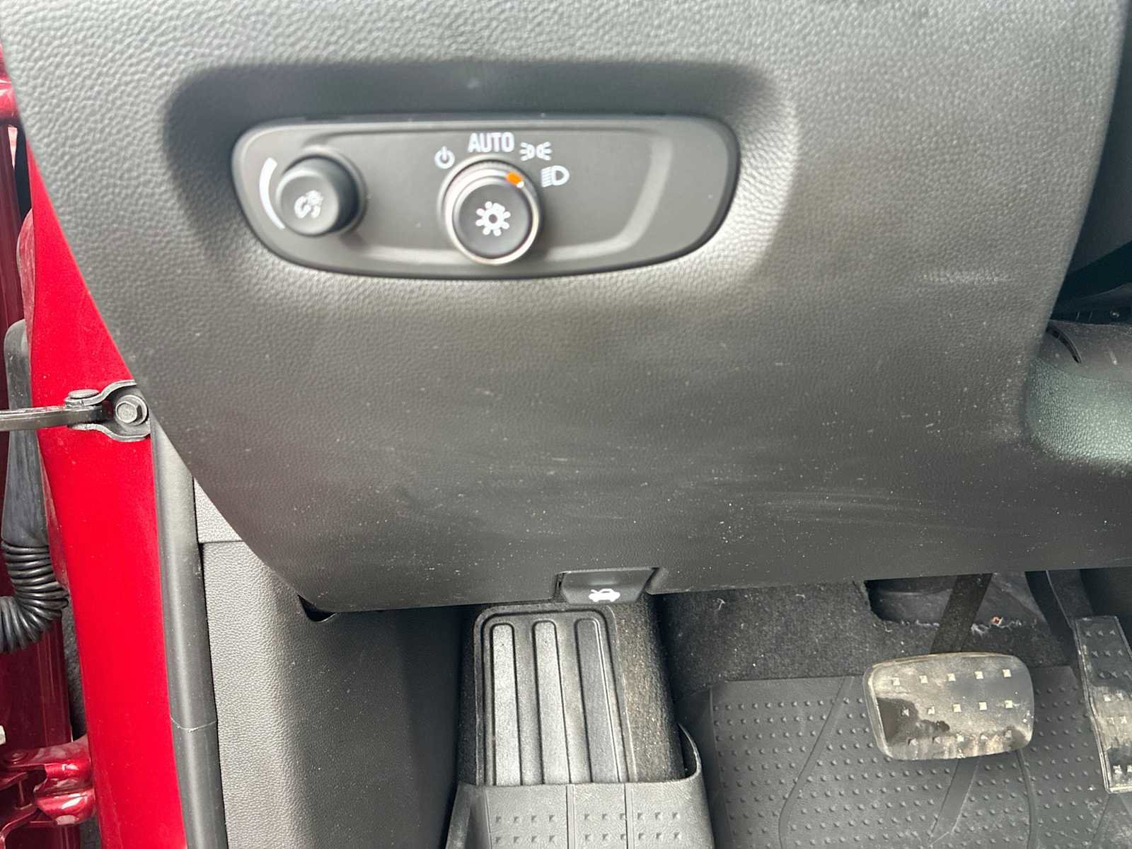 Certified 2023 Chevrolet Traverse LT w/ LPO, Floor Liner Package image 17