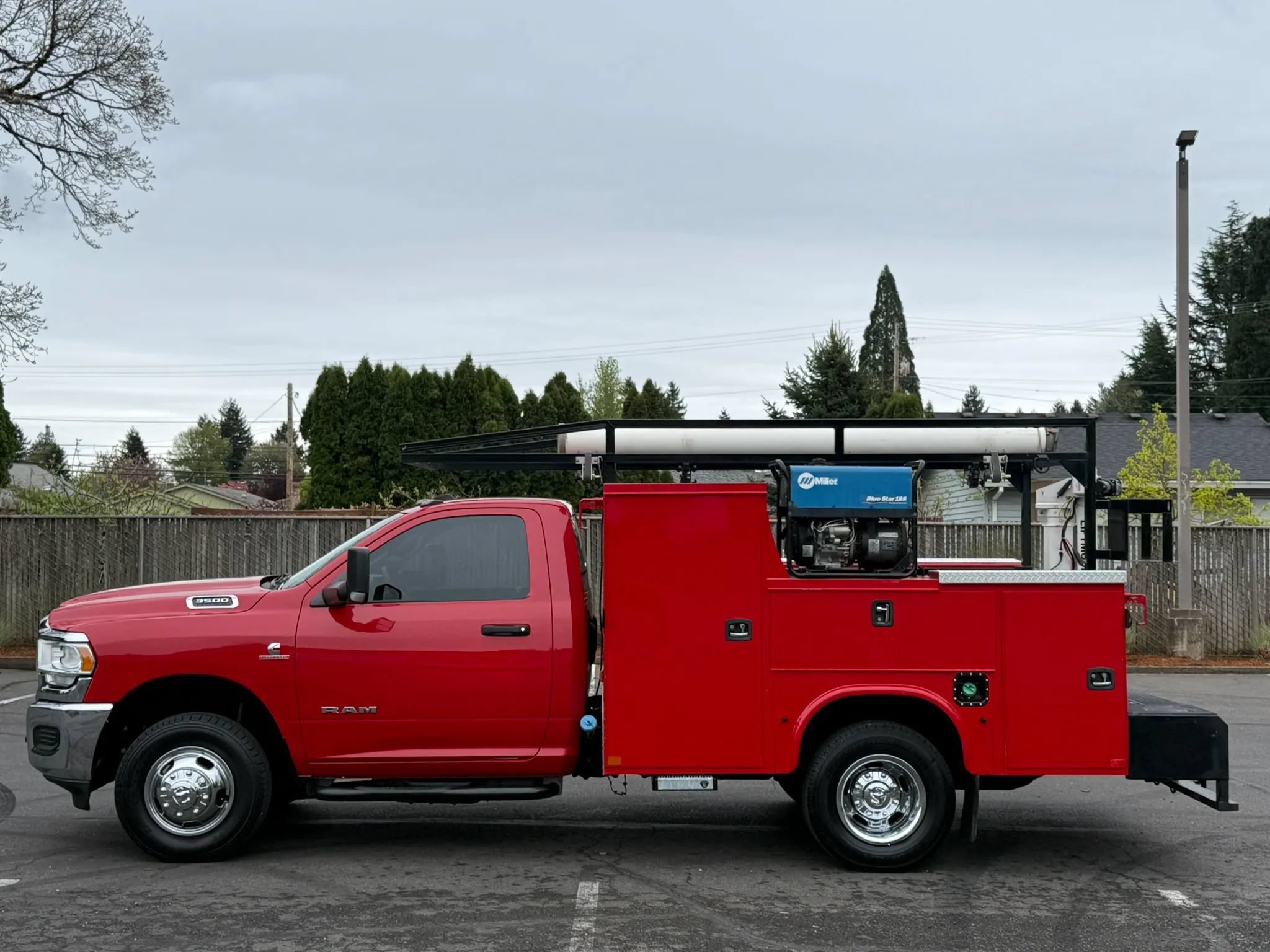 Used 2021 RAM 3500 Tradesman w/ Chrome Appearance Group RWD image 2