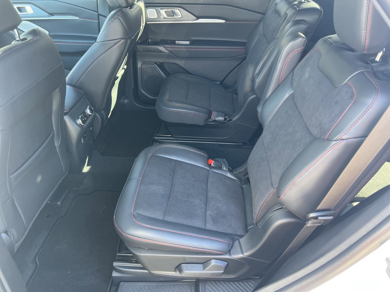 New 2026 Ford Explorer ST w/ Sun And Sound Package image 22