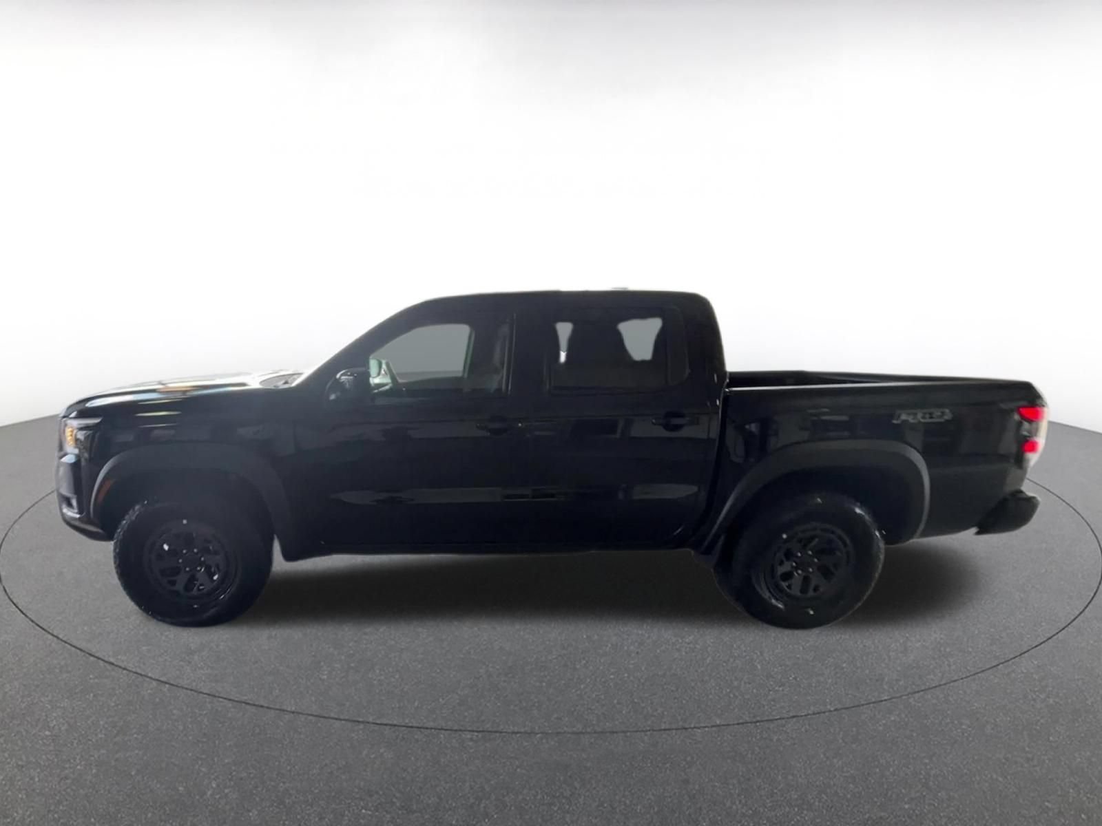 Used 2026 Nissan Frontier PRO-4X AWD/4WD image 8