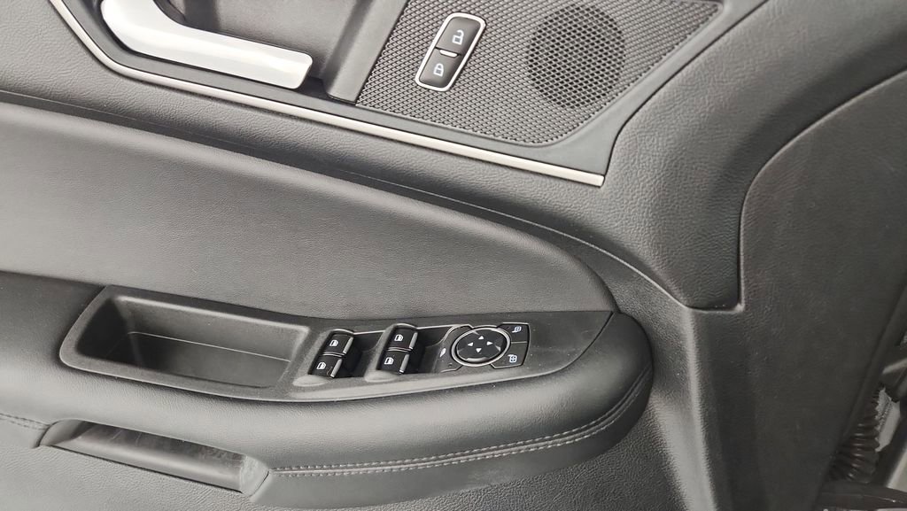 Used 2023 Ford Edge SEL w/ Convenience Package image 15