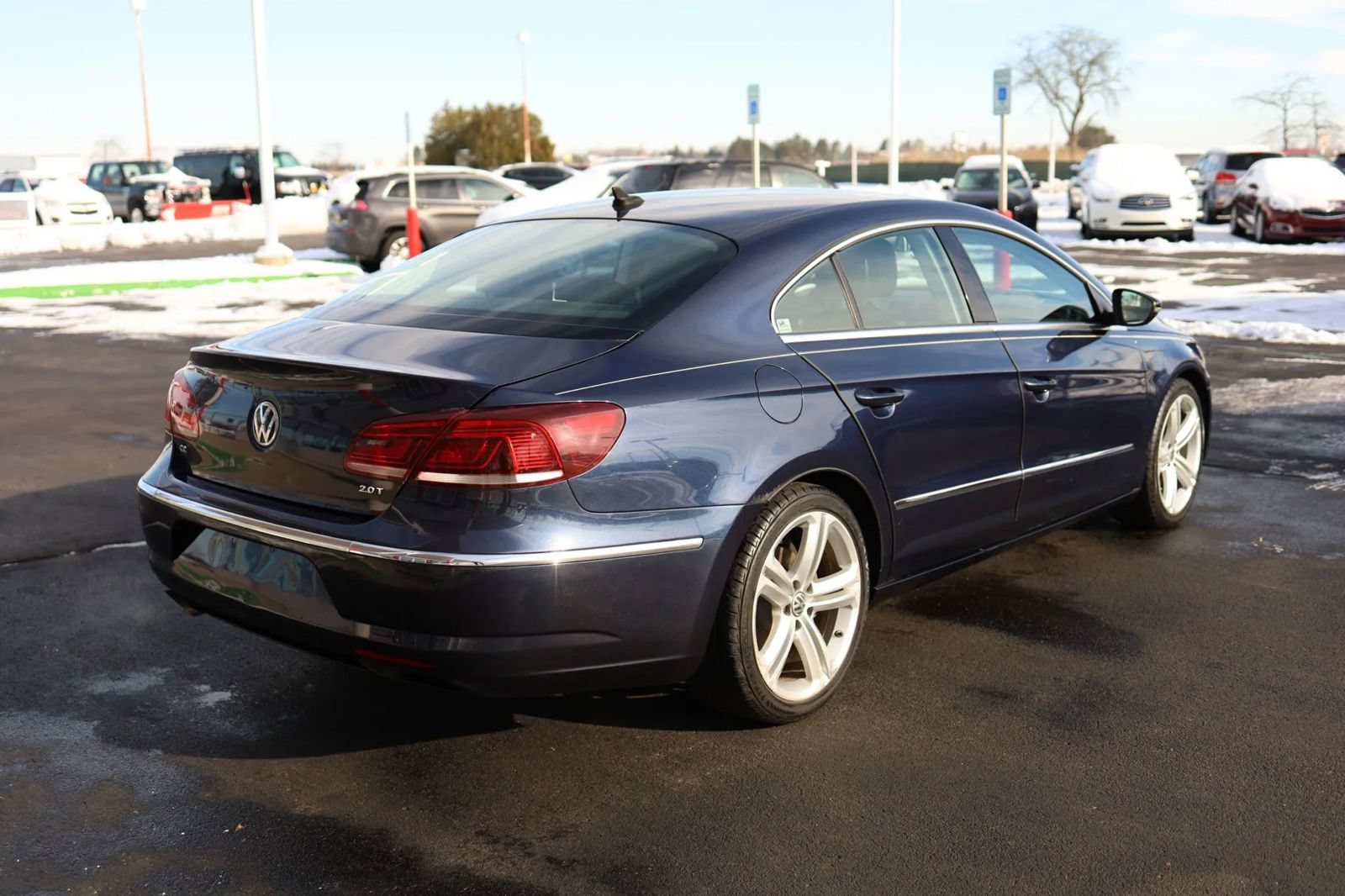 Used 2013 Volkswagen CC R-Line FWD image 5