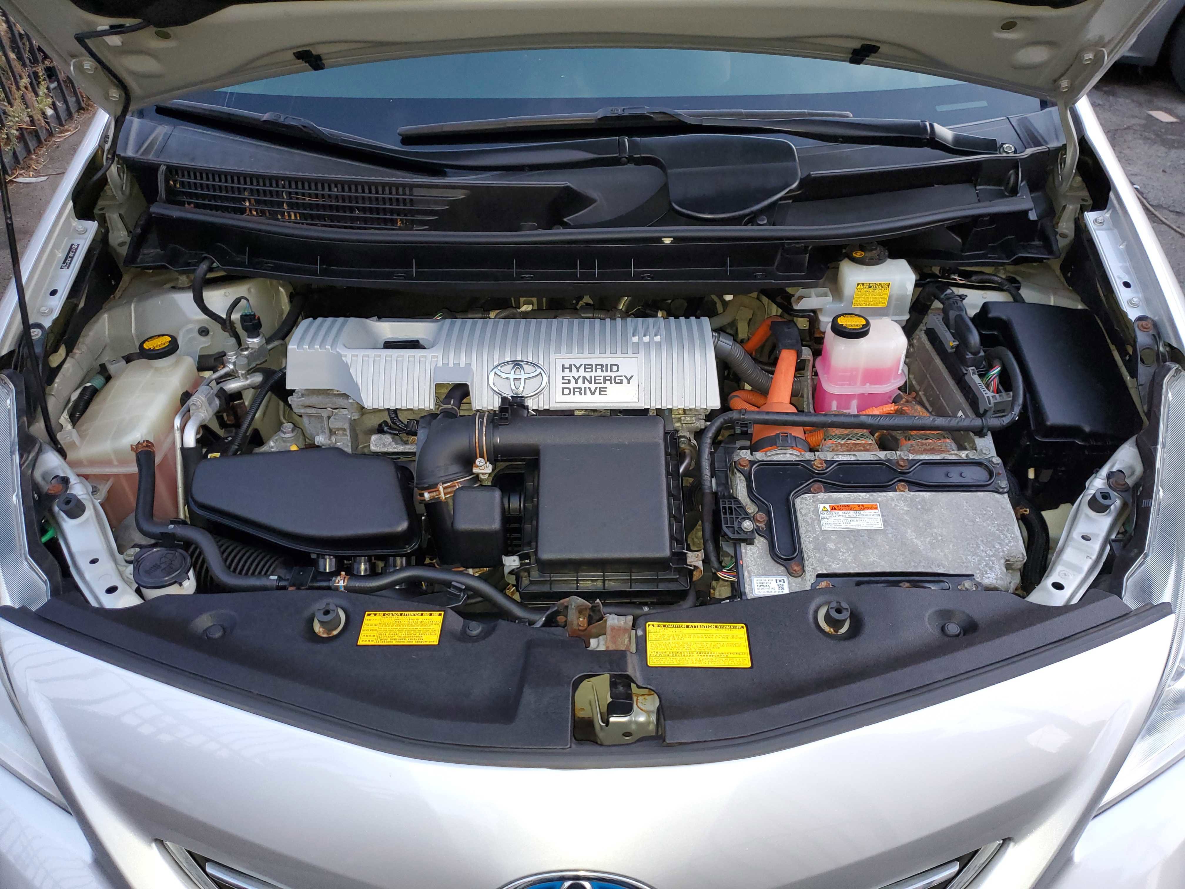 Used 2012 Toyota Prius V Five FWD image 22