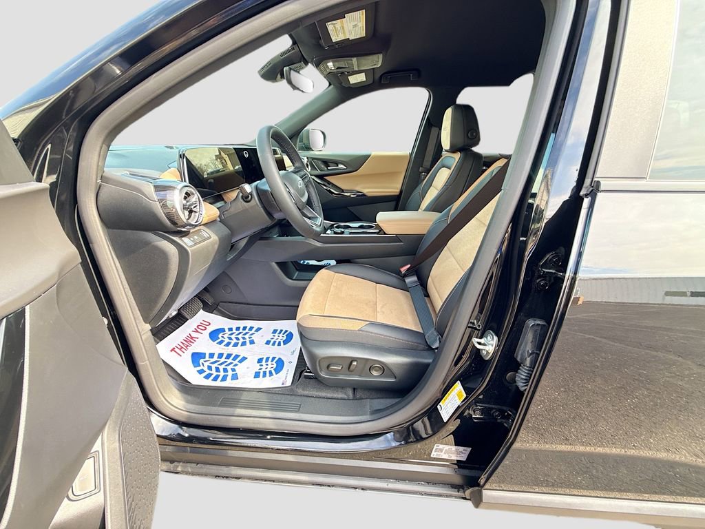 New 2026 Chevrolet Equinox ACTIV w/ Convenience Package III FWD image 21