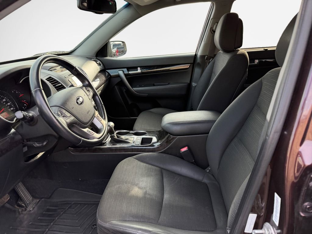 Used 2014 Kia Sorento LX AWD/4WD image 12