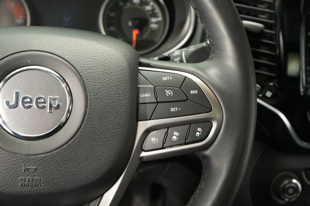 Used 2019 Jeep Cherokee Limited w/ Luxury Group AWD/4WD image 30