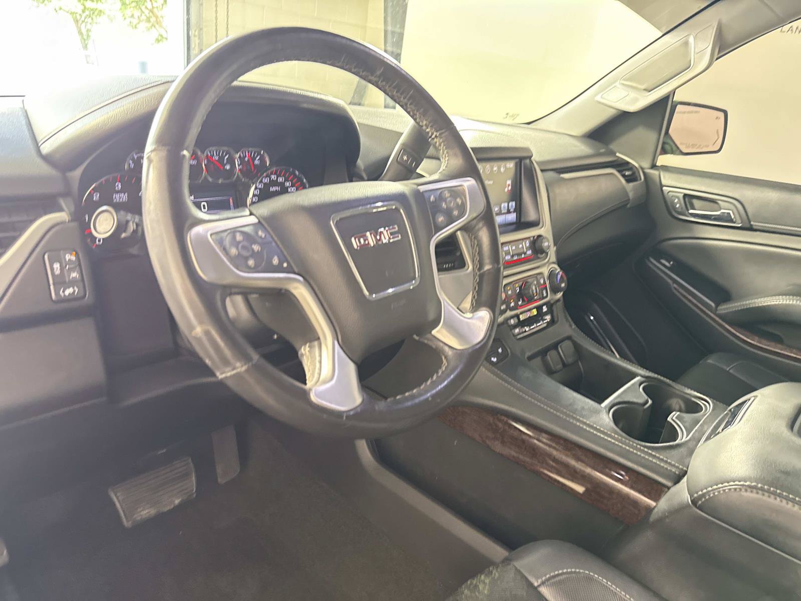Used 2016 GMC Yukon SLT w/ Open Road Package RWD image 22