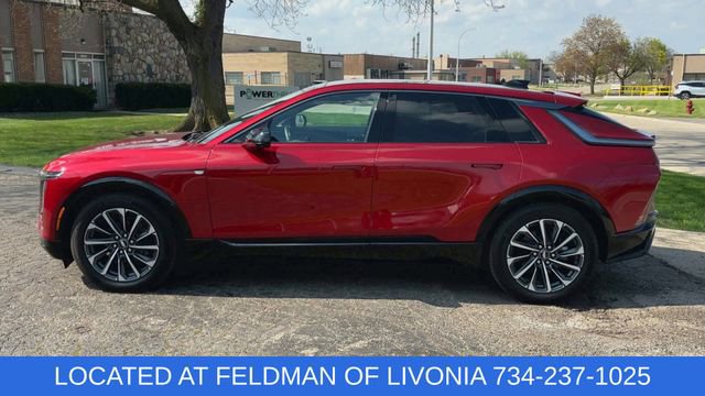 Used 2024 Cadillac Lyriq Sport w/ LPO, Floor Liner Package AWD/4WD image 5