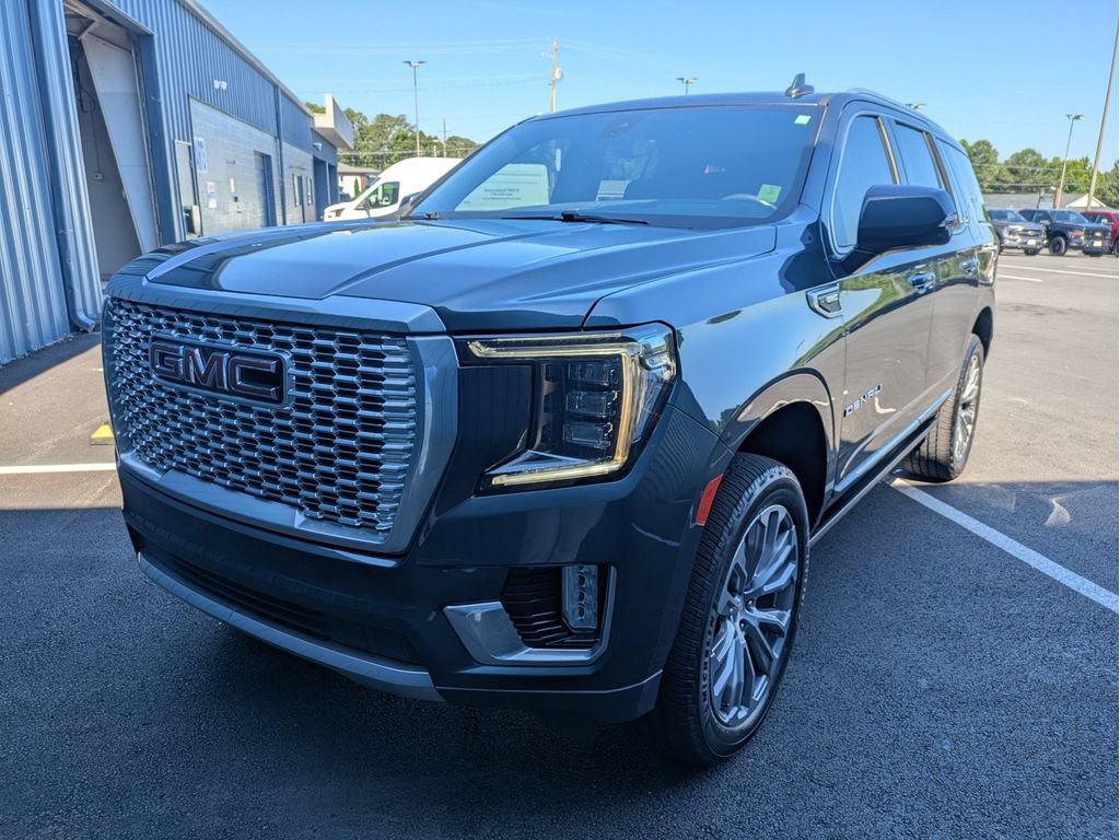 Used 2021 GMC Yukon Denali w/ Denali Ultimate Package AWD/4WD image 2