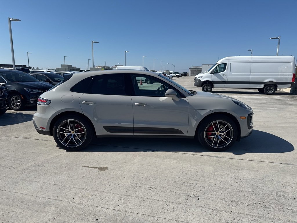 Used 2022 Porsche Macan S image 4