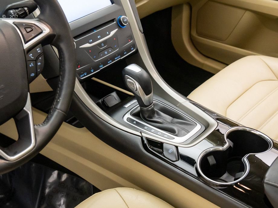 Used 2014 Ford Fusion SE w/ Equipment Group 202A image 14