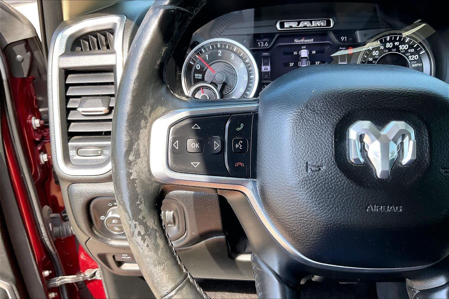Used 2019 RAM 1500 Laramie AWD/4WD image 23