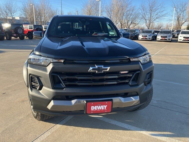 Used 2024 Chevrolet Colorado Trail Boss w/ Advanced Trailering Package image 2
