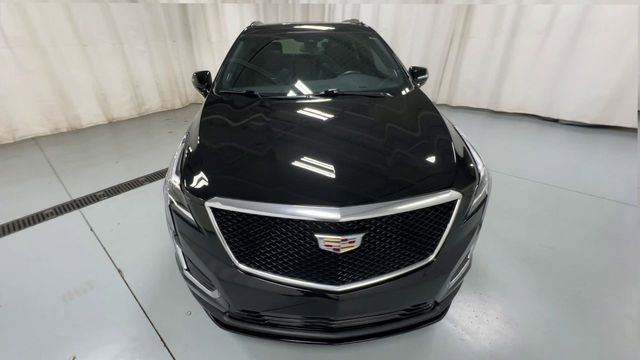 Certified 2023 Cadillac XT5 Sportv image 3