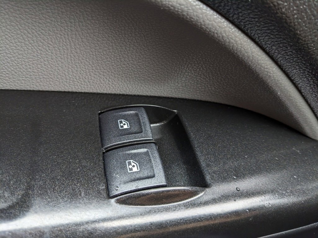 Used 2022 Chevrolet Colorado W/T image 36