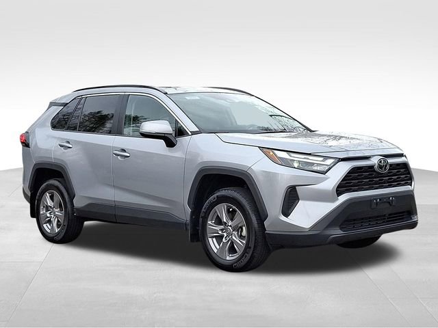 Used 2024 Toyota RAV4 XLE w/ Convenience Package image 1