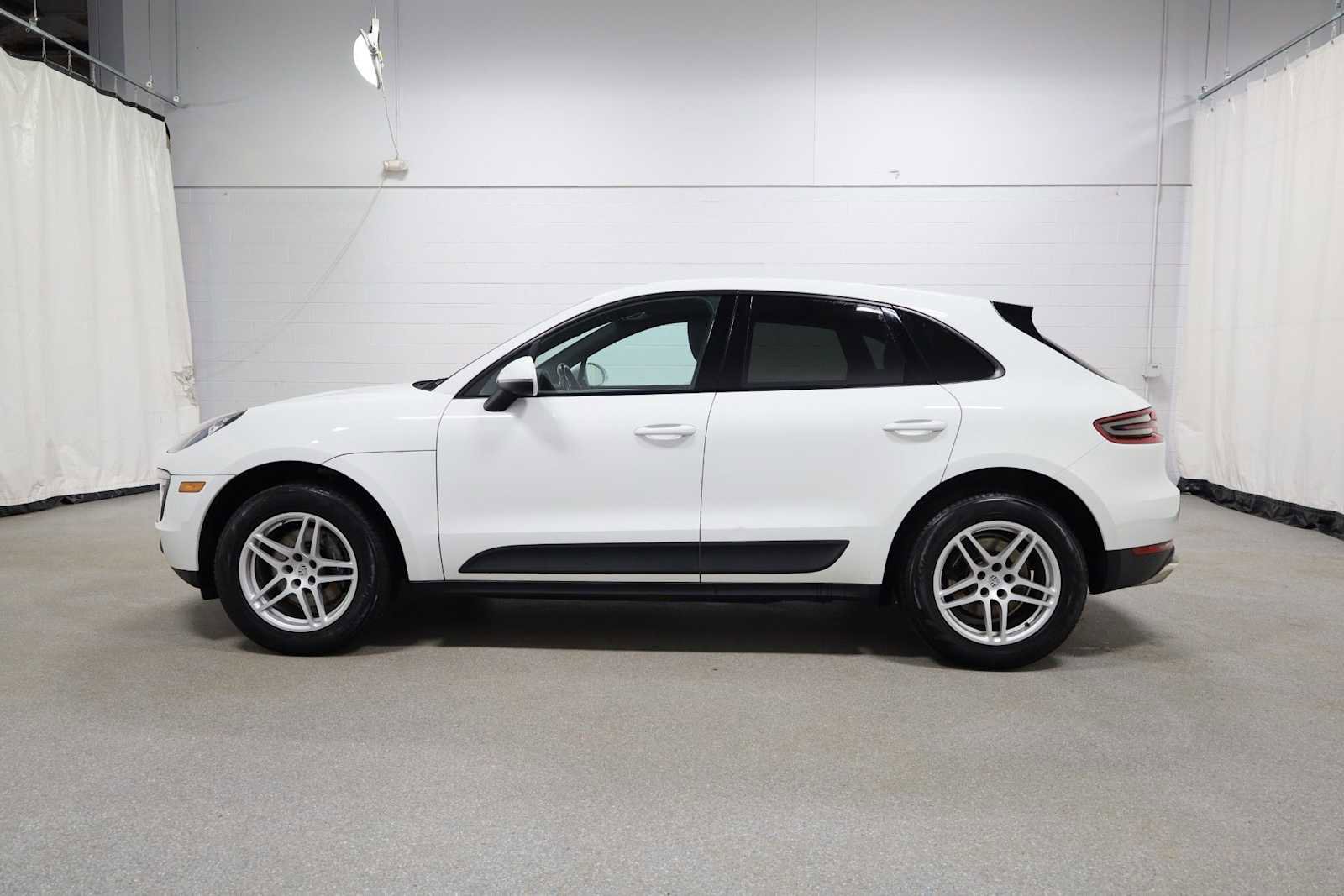 Used 2017 Porsche Macan image 2