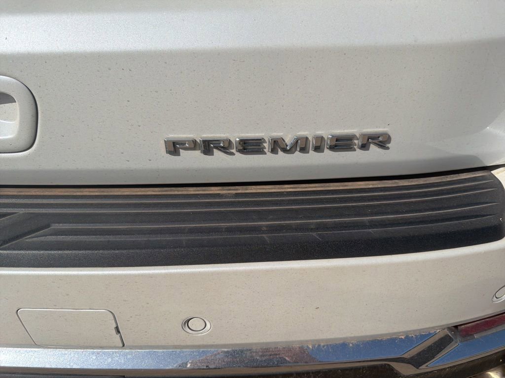 Used 2025 Chevrolet Tahoe Premier AWD/4WD image 17