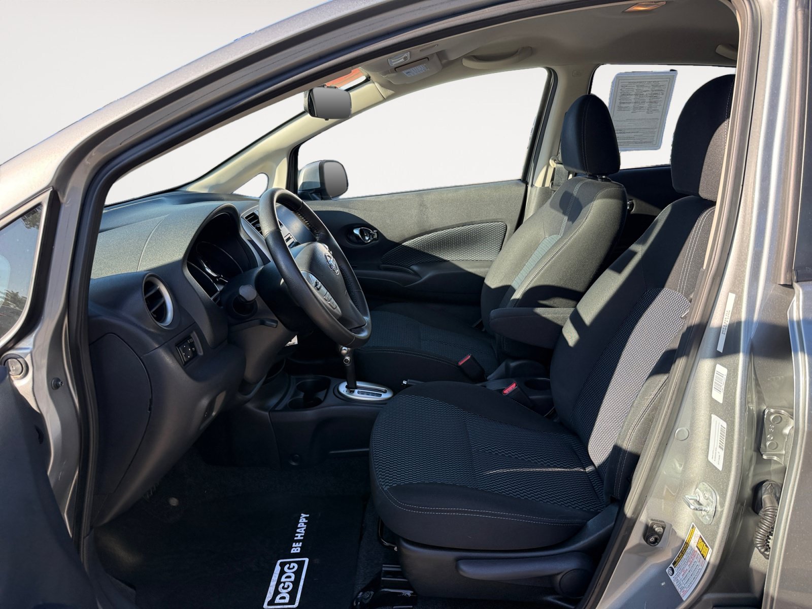 Used 2014 Nissan Versa Note SV FWD image 10