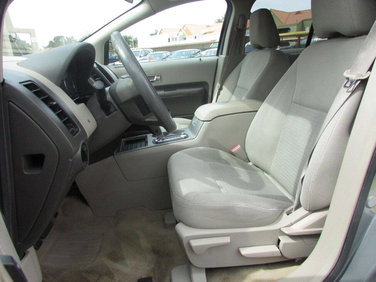 Used 2007 Ford Edge SE image 16