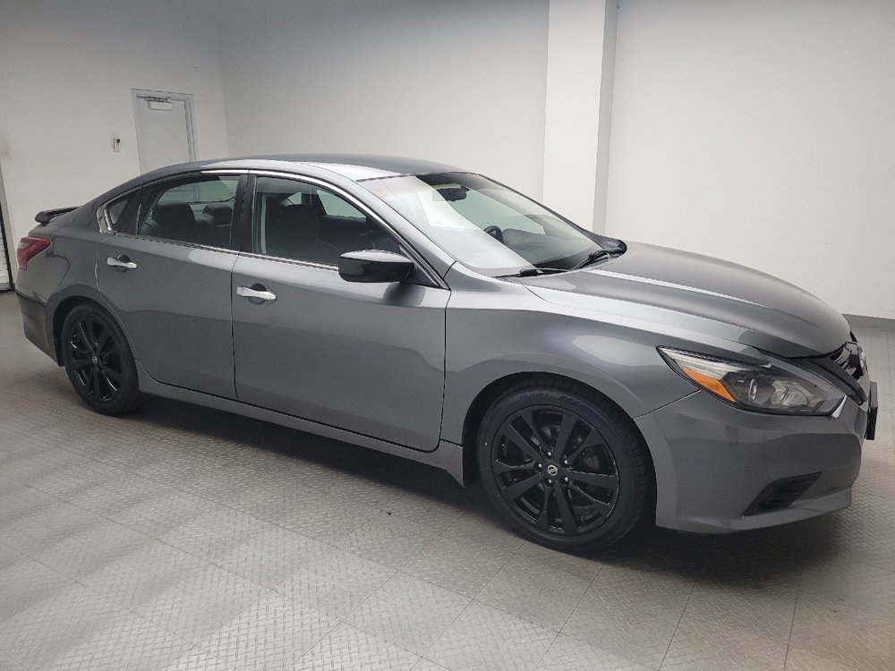 Used 2018 Nissan Altima 2.5 SR w/ SR Midnight Edition FWD image 11