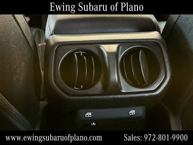 Used 2018 Jeep Wrangler Unlimited Sahara AWD/4WD image 27