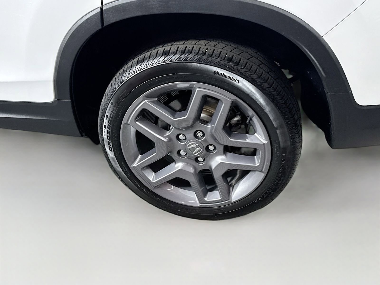 Used 2023 Honda Passport EX-L image 28