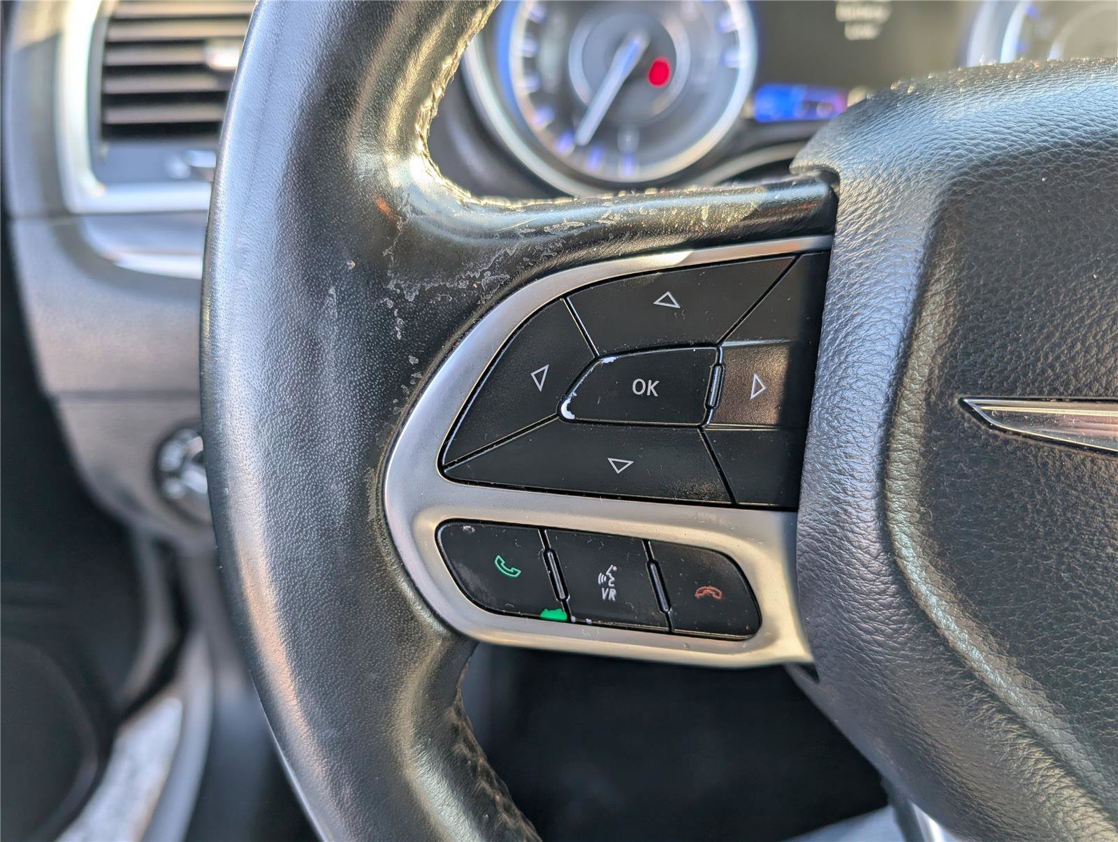 Used 2019 Chrysler 300 Touring image 19