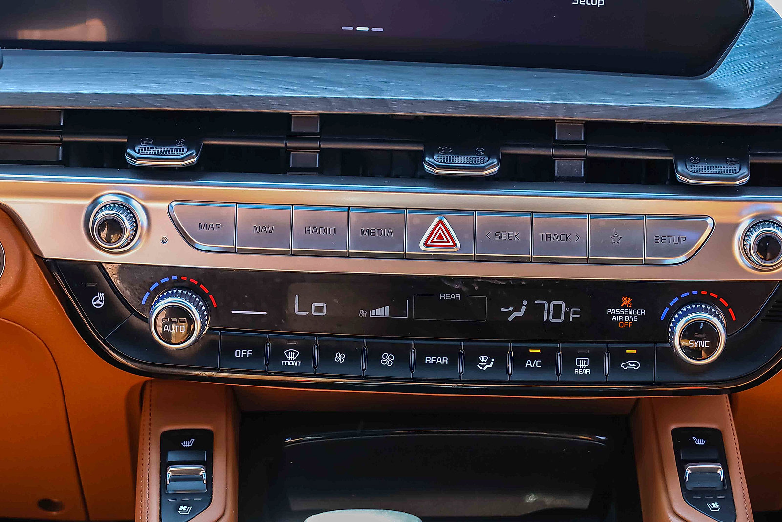Certified 2024 Kia Telluride EX X-Line AWD/4WD image 12