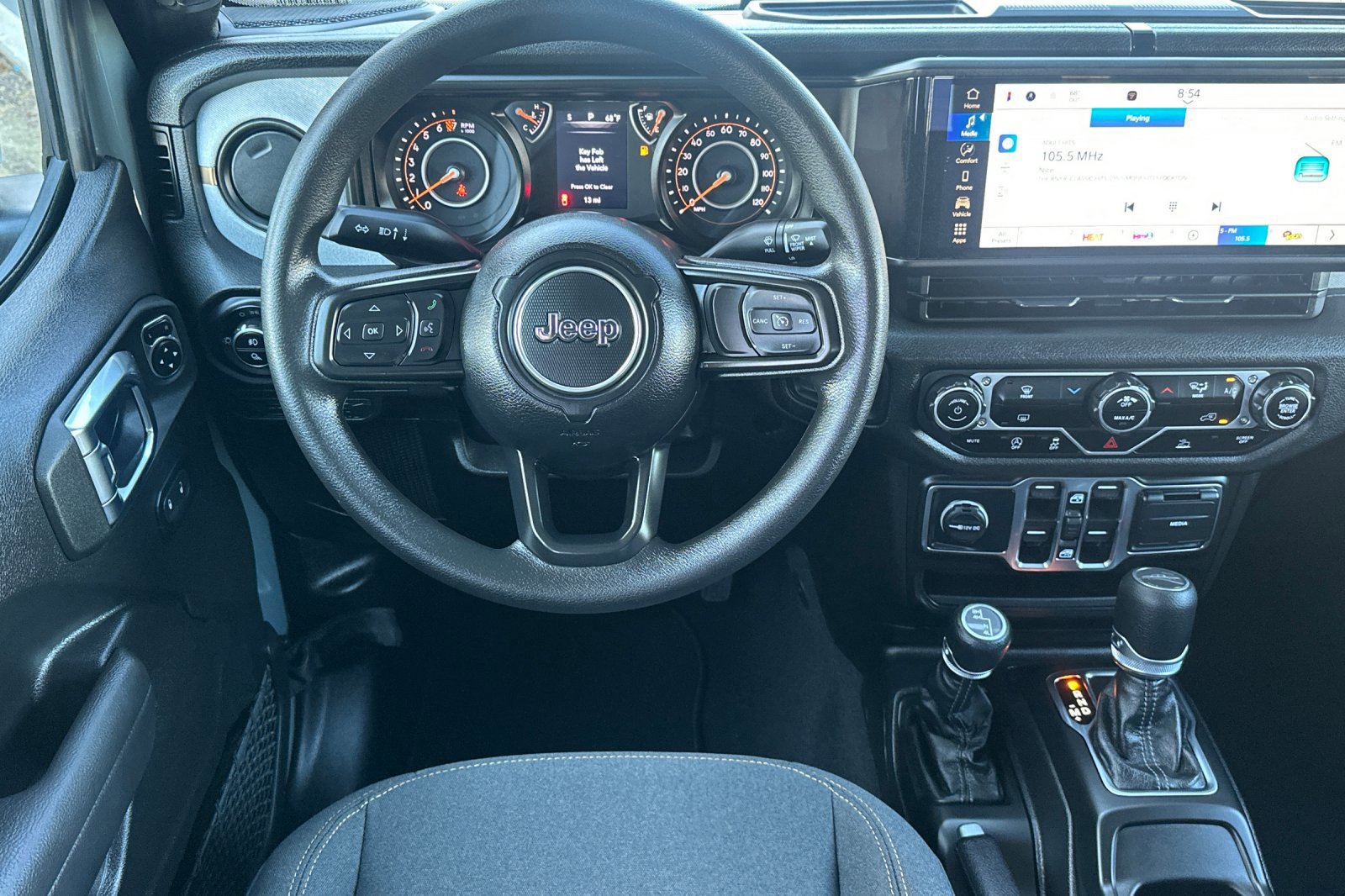 New 2025 Jeep Gladiator Nighthawk image 11