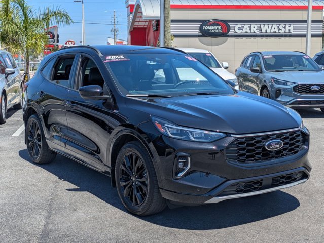 Certified 2023 Ford Escape ST-Line Elite image 3