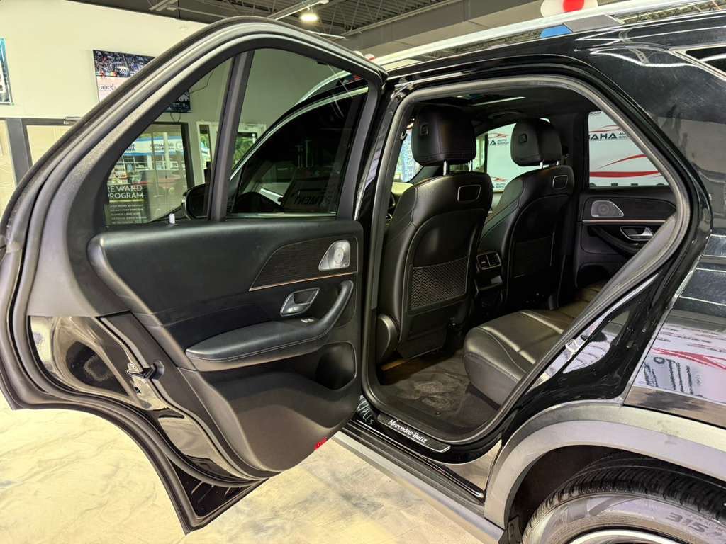 Used 2020 Mercedes-Benz GLE 350 4MATIC w/ Premium Package image 30