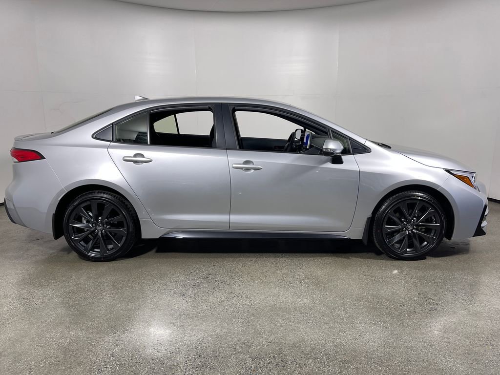New 2026 Toyota Corolla SE image 2