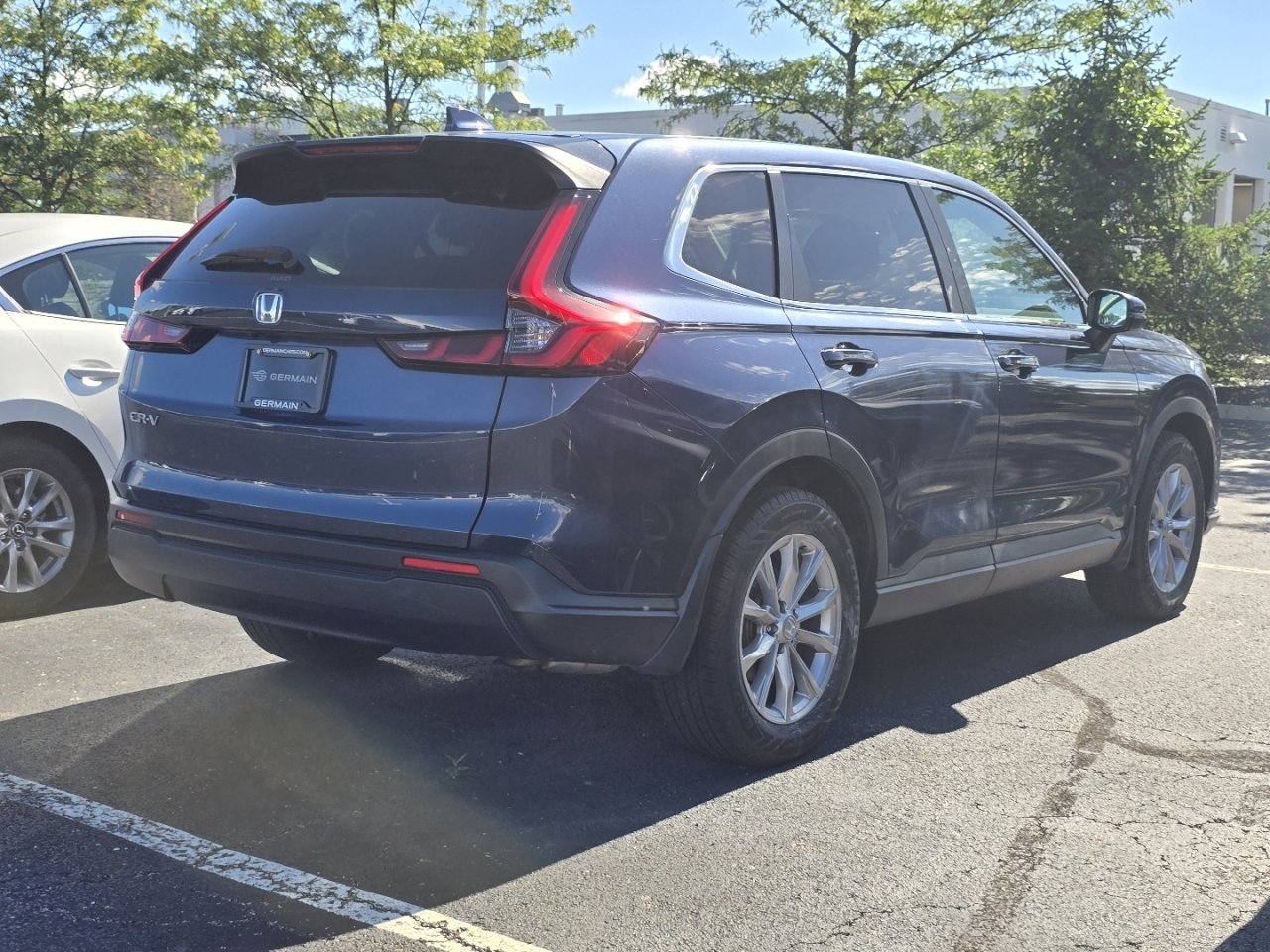 Used 2023 Honda CR-V EX image 7